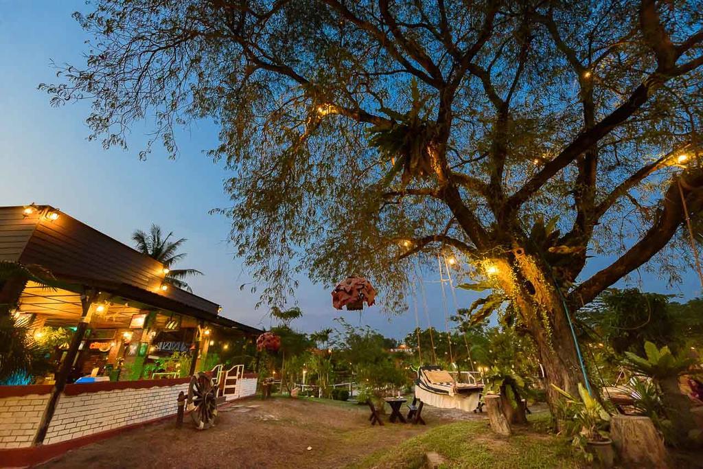 Cowboy Farm Resort Pattaya Ban Huai Yai Esterno foto