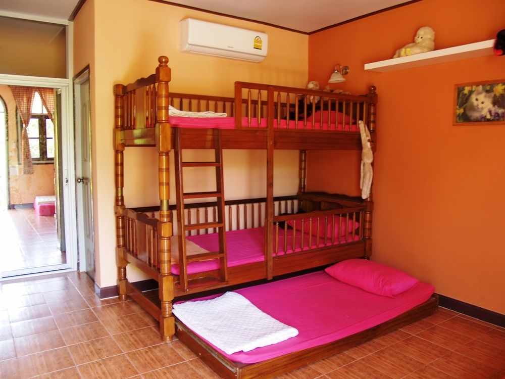 Cowboy Farm Resort Pattaya Ban Huai Yai Esterno foto